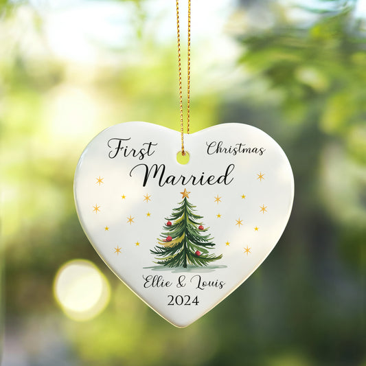 First Christmas Married Ornament 2025 – Personalized Ceramic Heart Ornament for Couples, Newlywed Christmas Tree Keepsake, Mr & Mrs Gift Decoration