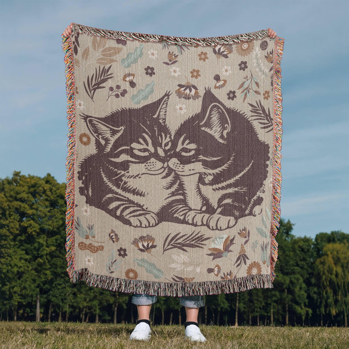 Snuggling Kitties - Woven Blanket for Cozy Comfort