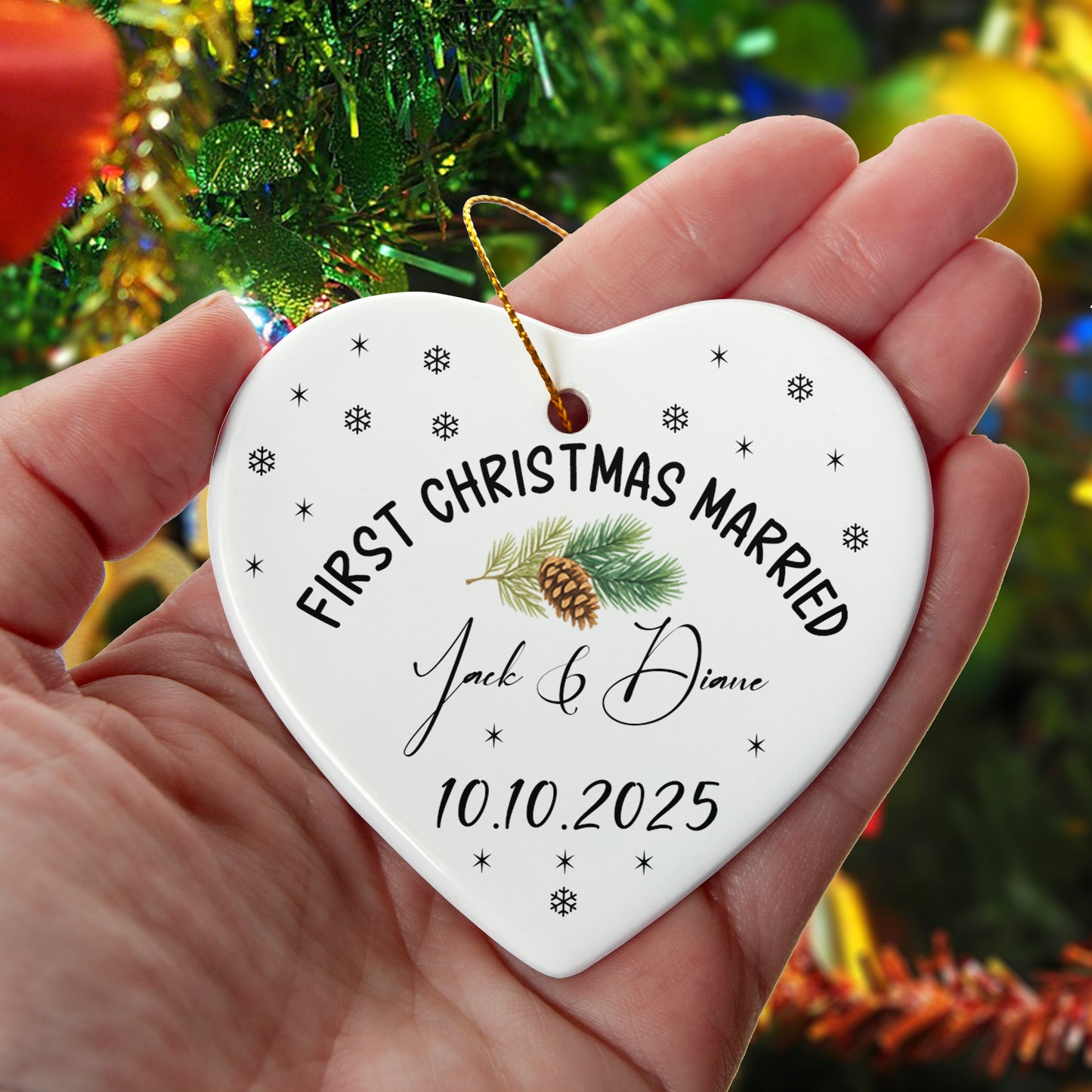 First Christmas Married Ornament 2025 – Personalized Ceramic Heart Ornament for Couples, Pinecone Christmas Decoration, Custom Newlywed Gift