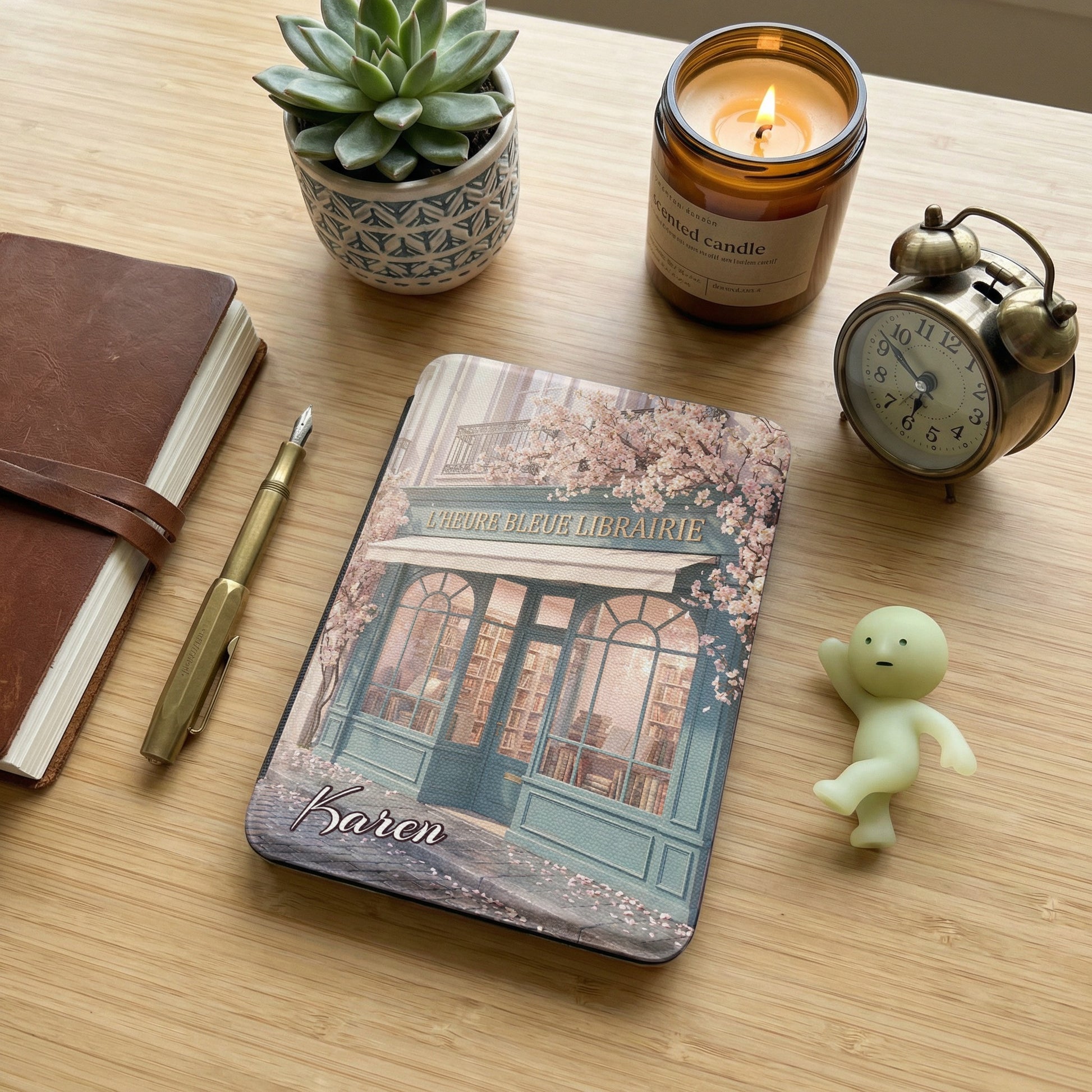 L'HEURE BLEUE LIBRAIRIE Karen Personalized Case product type
