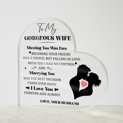 Heart-Shaped Acrylic Couple Art – Romantic Gift for Lovers, perfect for celebrating love and special moments.