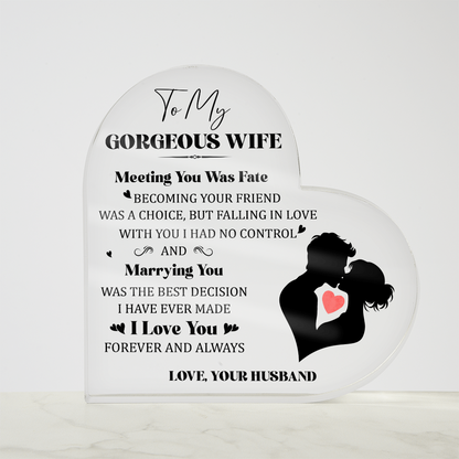 Heart-Shaped Acrylic Couple Art – Romantic Gift for Lovers, featuring a heartfelt message for a wife. Perfect for anniversaries.